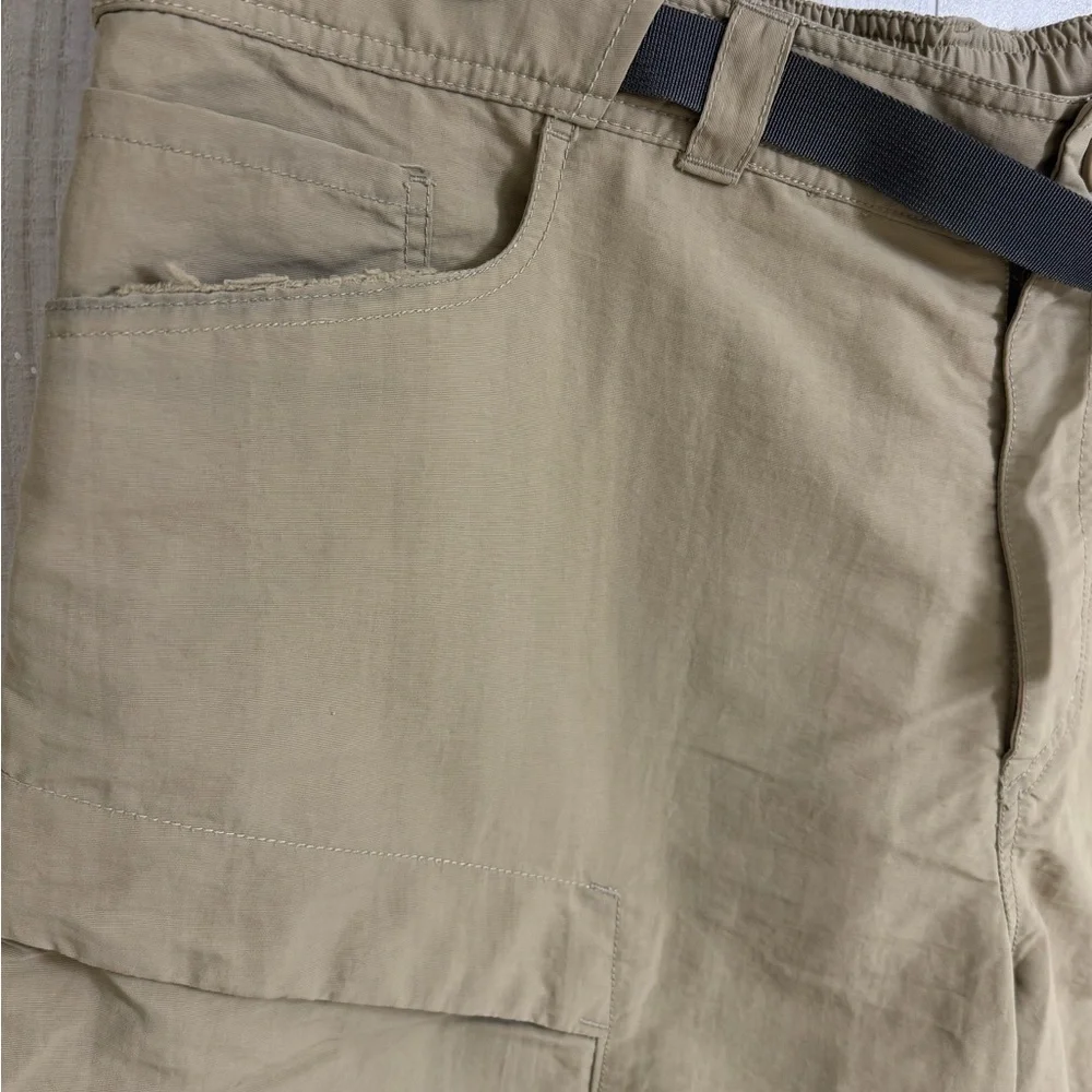 The North Face Shorts‎ Mens XXL Olive Cargo Adjustable Belted Pockets Outdoor
